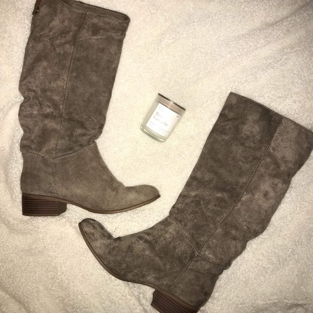 Taupe boots